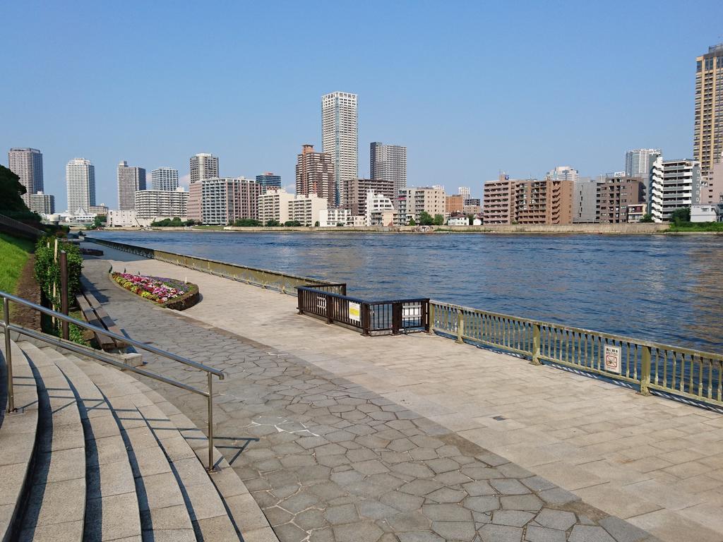 Apa Hotel Tsukiji Ekiminami Tokyo Bagian luar foto